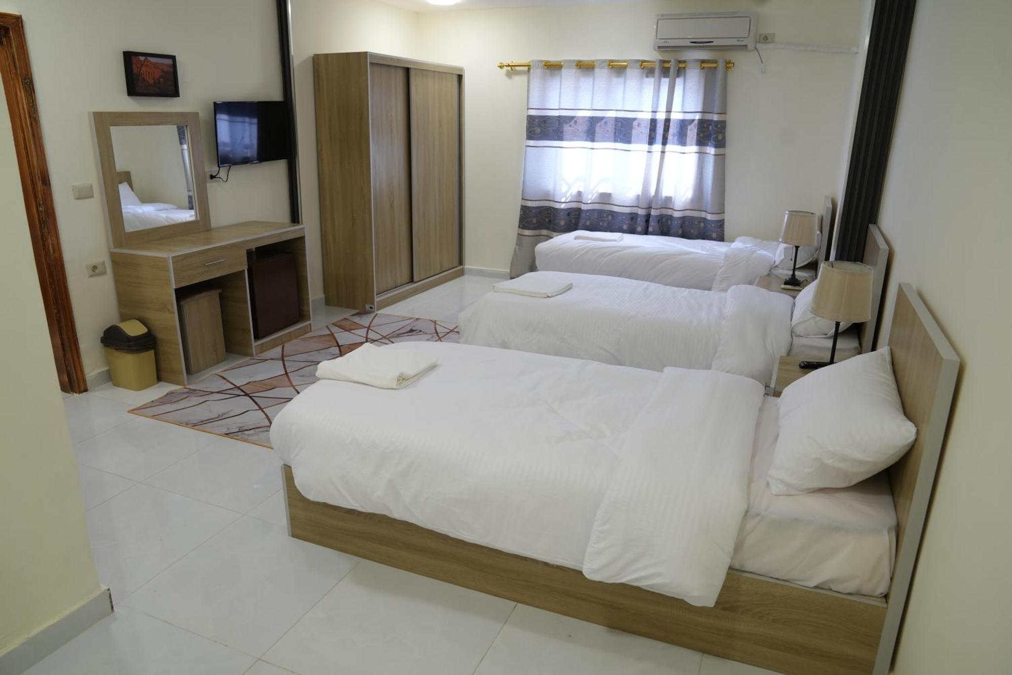Uncle Ali Hotel 瓦迪穆萨 外观 照片