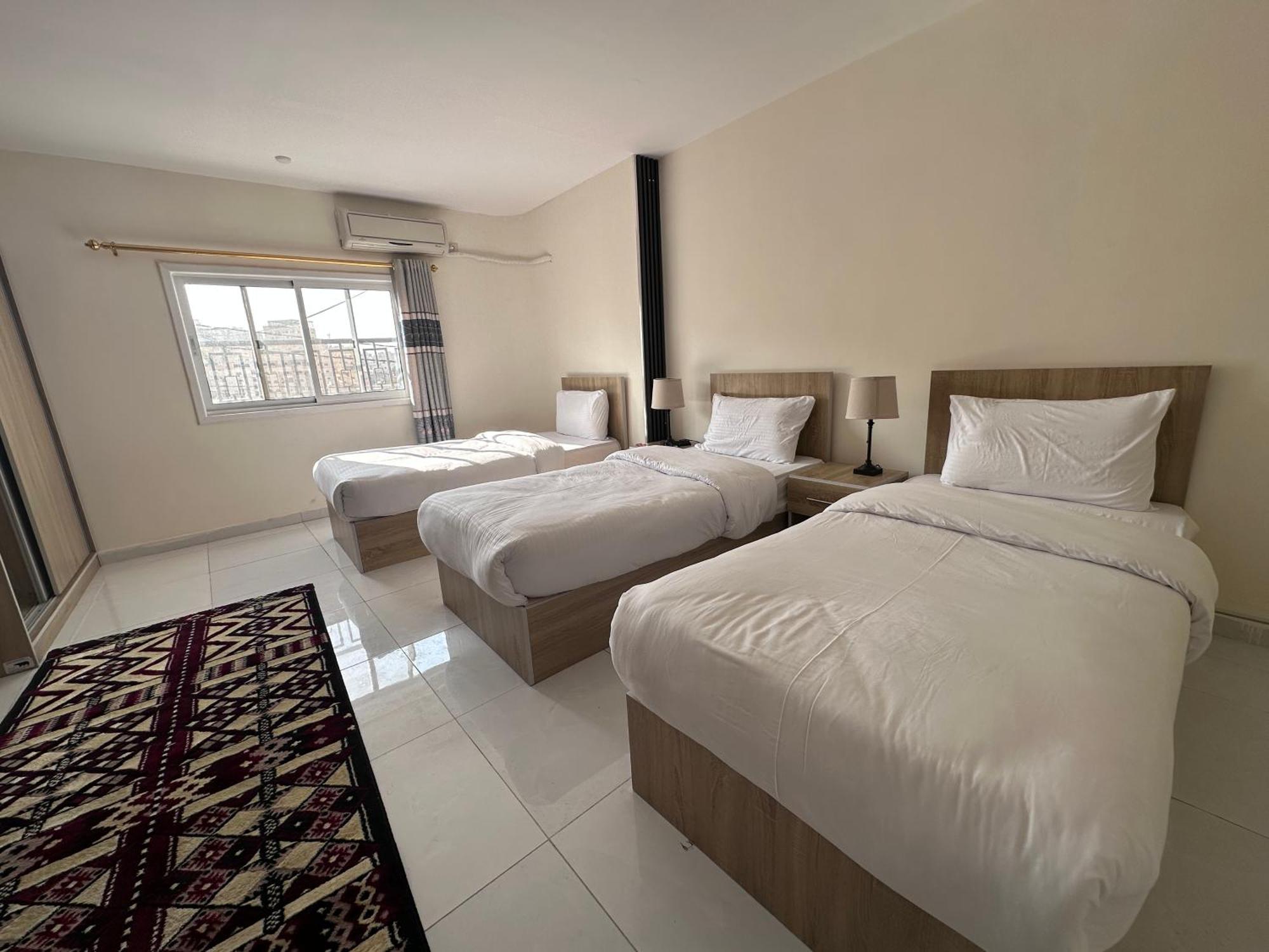 Uncle Ali Hotel 瓦迪穆萨 外观 照片